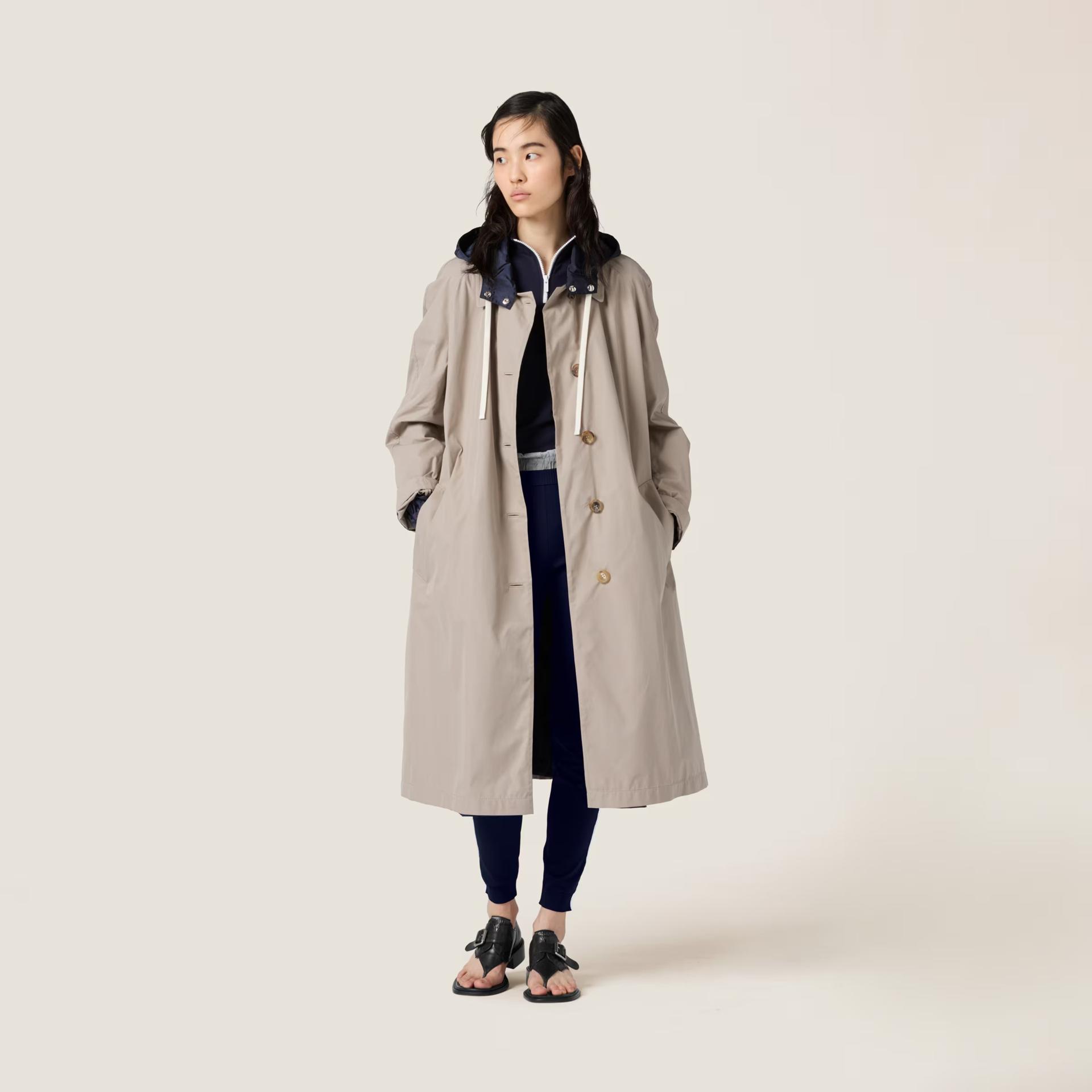 The Trend: By the Sea