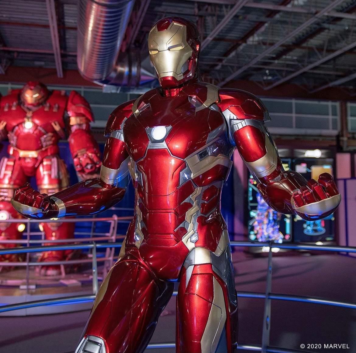 Iron man mark xlvi statue