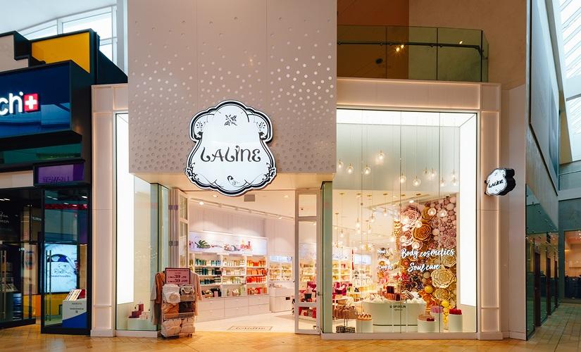 Laline inside Yorkdale Shopping Centre