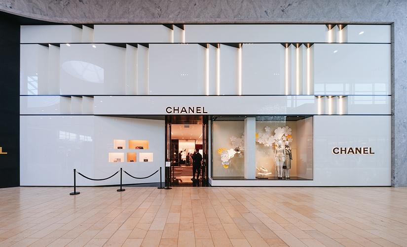 Chanel (inside Holt Renfrew) inside Yorkdale Shopping Centre