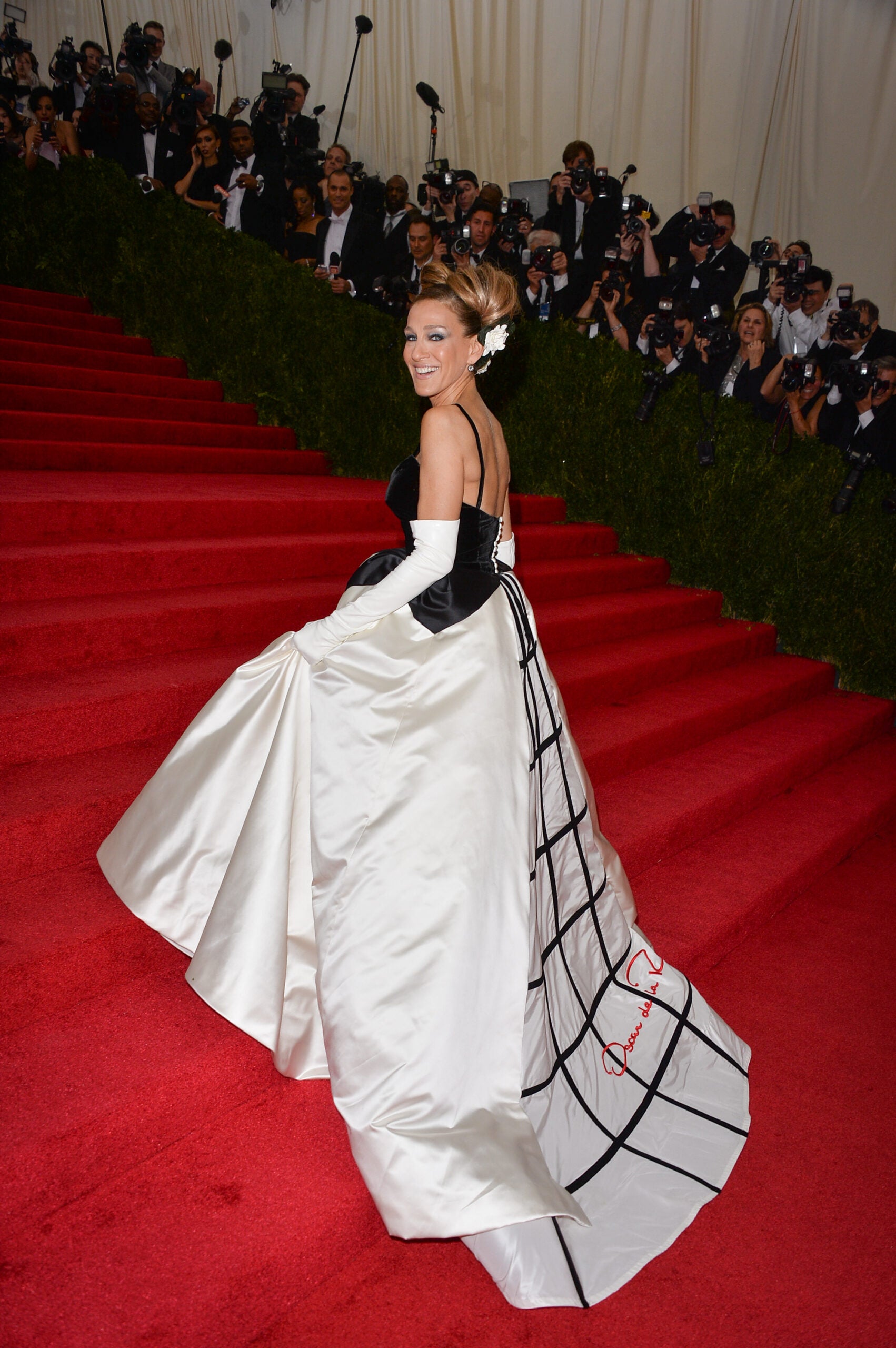 Sarah Jessica Parker on the red carpet photographed by George Pimentel