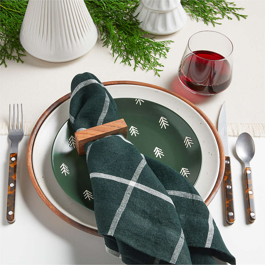 Crate and Barrel; Shop now for the holiday season for perfect tableware; Yorkdale holiday decor ideas 2023