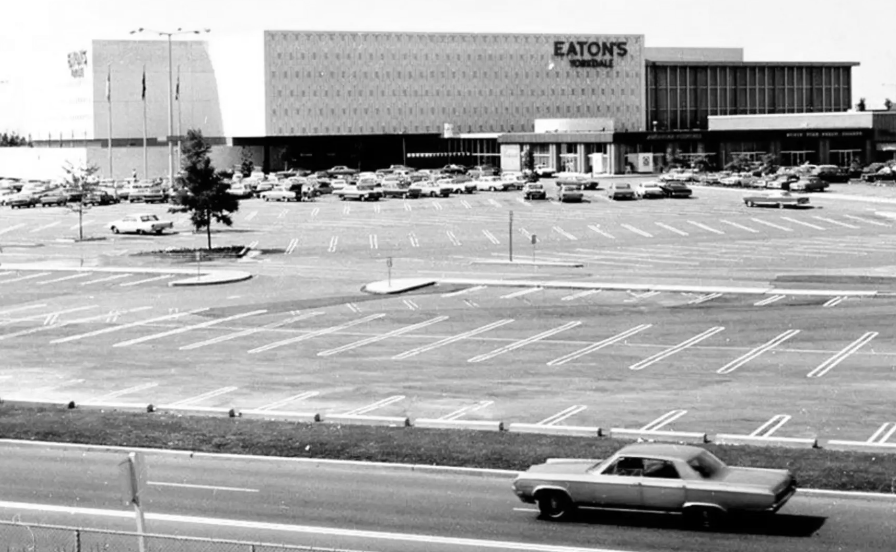 Yorkdale Shopping Centre, the Eaton’s Department Store.